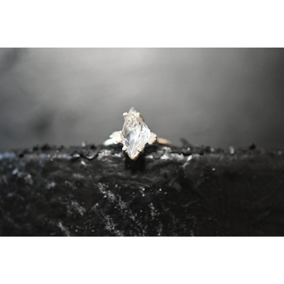 Marquise engagement ring, raw stone ring size 3 4 5 6 7 8 9 10 11 12 13 - Picture 1 of 3